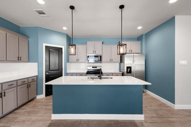 179 Dogwood Avenue, Rhome, TX 76078