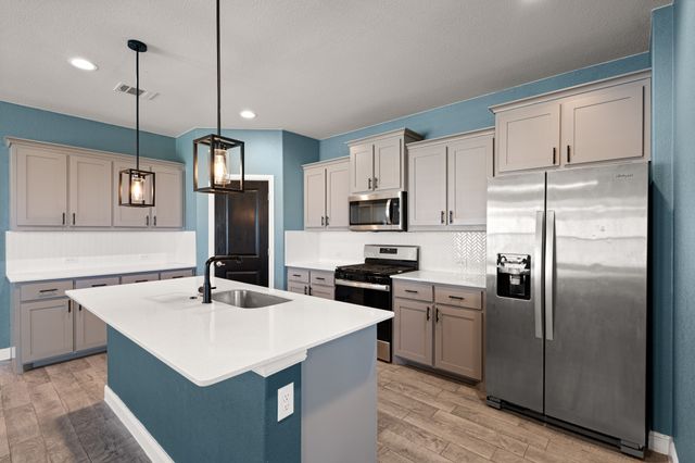 179 Dogwood Avenue, Rhome, TX 76078
