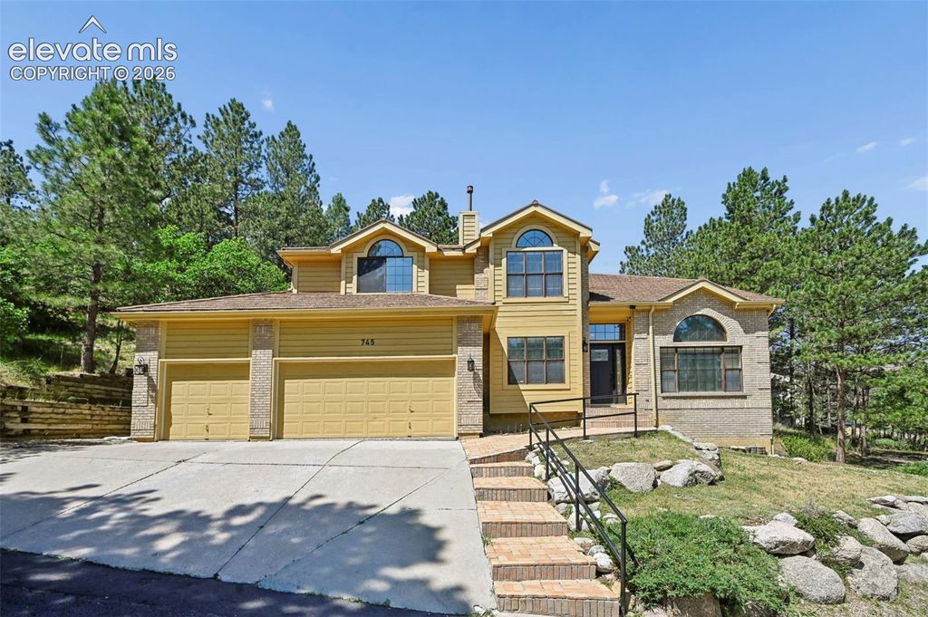 745 Popes Valley Drive, Colorado Springs, CO 80919 — photo 3