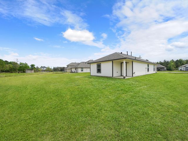 327 Road 5138 Road, Cleveland, TX 77327