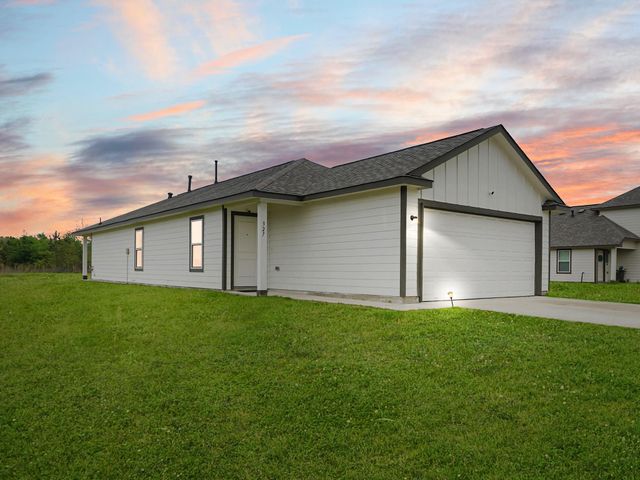 327 Road 5138 Road, Cleveland, TX 77327