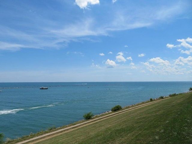 1130 Grand AVENUE, Racine, WI 53403