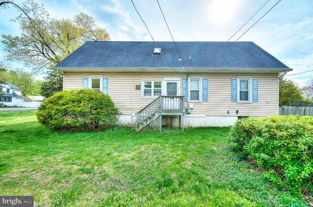 2194 HARMONY LN, Jamison, PA 18929