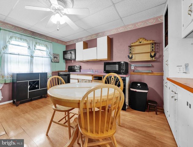 2194 HARMONY LN, Jamison, PA 18929