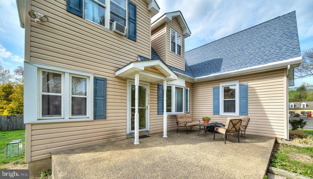 2194 HARMONY LN, Jamison, PA 18929