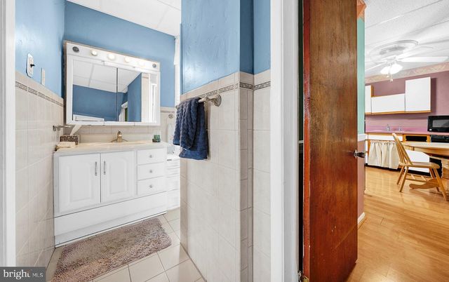 2194 HARMONY LN, Jamison, PA 18929