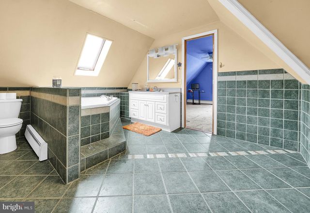 2194 HARMONY LN, Jamison, PA 18929