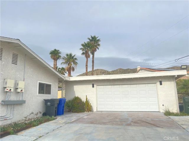 9875 la paloma ln, Desert Hot Springs, CA 92240