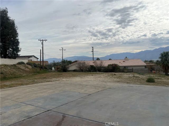 9875 la paloma ln, Desert Hot Springs, CA 92240