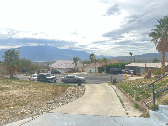 9875 la paloma ln, Desert Hot Springs, CA 92240