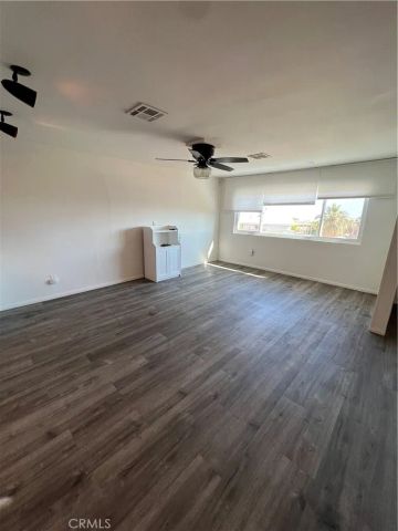 9875 la paloma ln, Desert Hot Springs, CA 92240