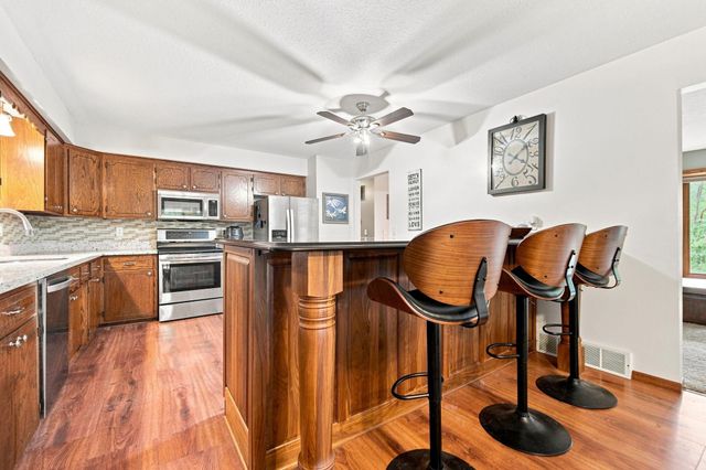 861 Willow Ridge 1, Hudson, WI 54016
