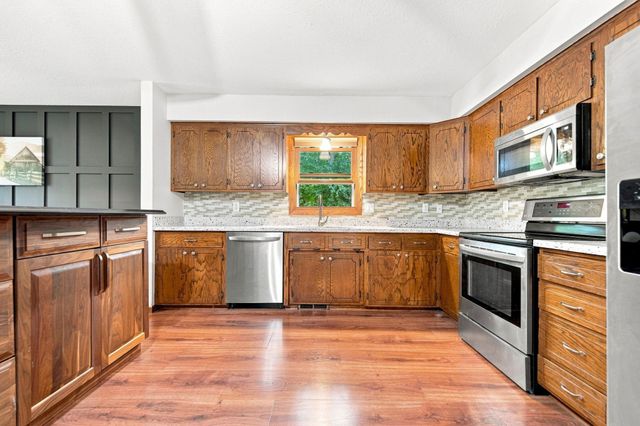 861 Willow Ridge 1, Hudson, WI 54016