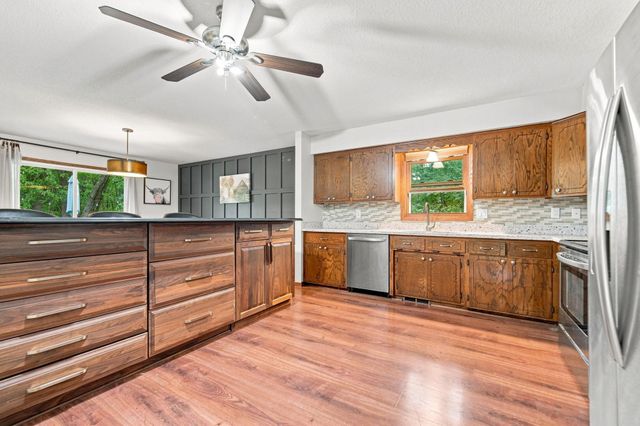 861 Willow Ridge 1, Hudson, WI 54016
