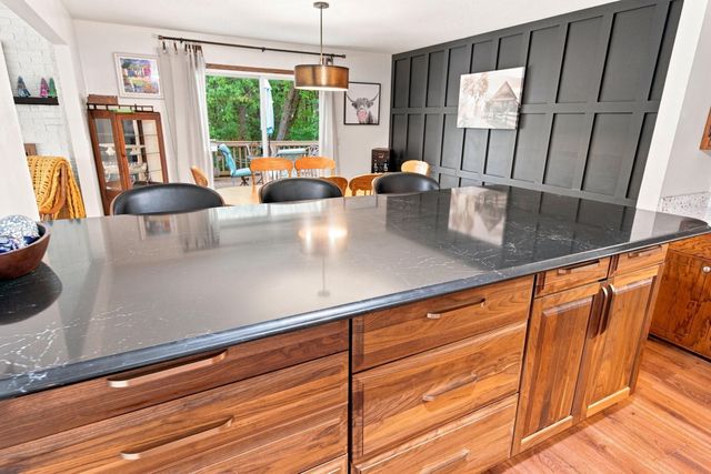 861 Willow Ridge 1, Hudson, WI 54016