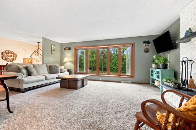 861 Willow Ridge 1, Hudson, WI 54016
