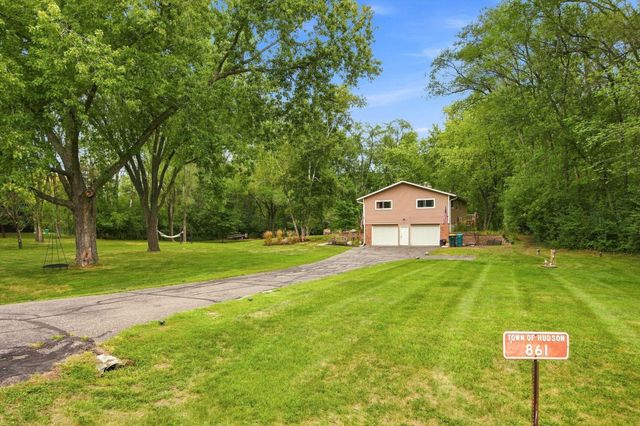 861 Willow Ridge 1, Hudson, WI 54016