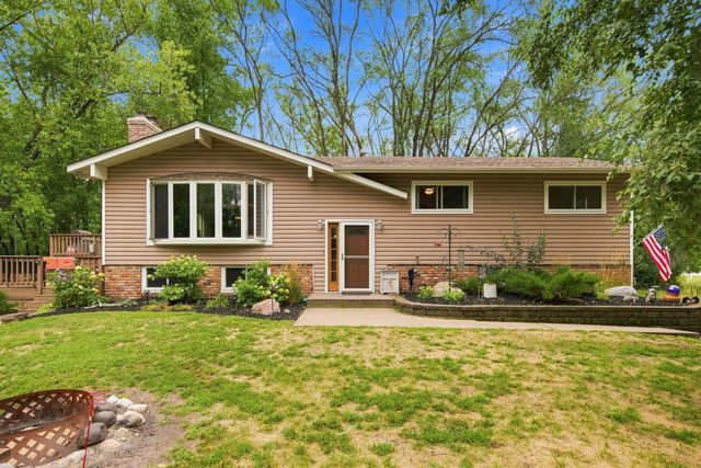 861 Willow Ridge 1, Hudson, WI 54016
