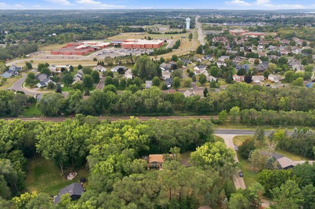 861 Willow Ridge 1, Hudson, WI 54016