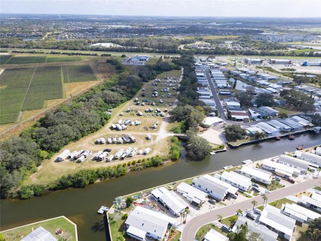 124 E SAINT ANNES CIRCLE, Apollo Beach, FL 33572