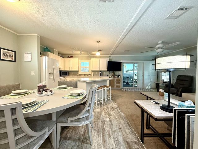 124 E SAINT ANNES CIRCLE, Apollo Beach, FL 33572