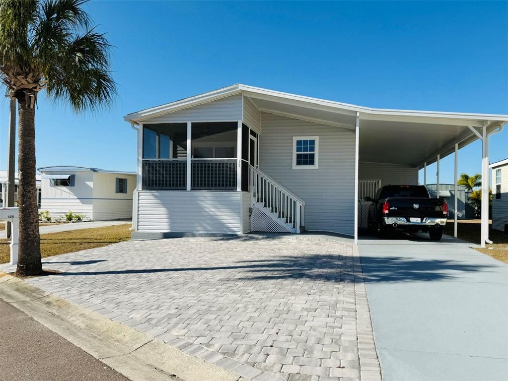 124 E SAINT ANNES CIRCLE, Apollo Beach, FL 33572