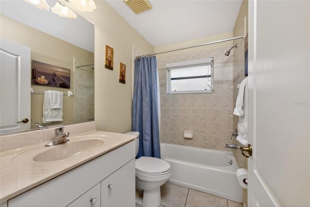 28 MEDALIST COURT, Rotonda West, FL 33947