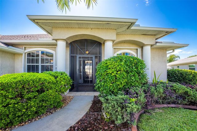 28 MEDALIST COURT, Rotonda West, FL 33947