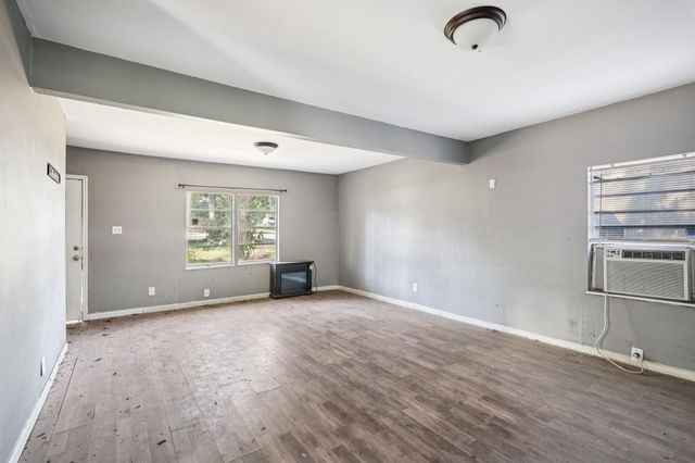 25810 Beaver Run Drive, Huffman, TX 77336