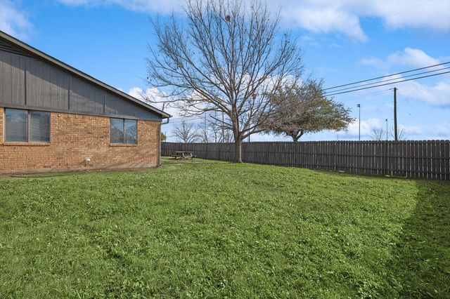 5753 Valley Mills Drive, Garland, TX 75043