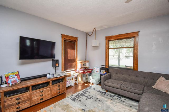 808 S Main Ave, Sioux Falls, SD 57104