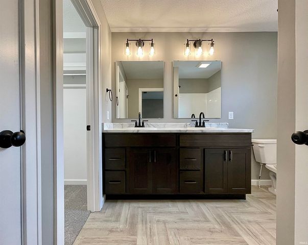 15058 Verity Parkway, Huntertown, IN 46748