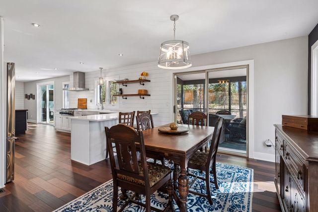 5535 Ridgewood Cove, Minnetrista, MN 55364