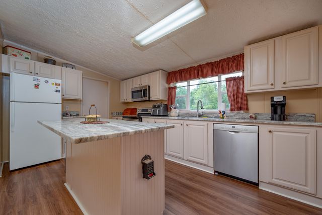81 Hemlock Lane, Morehead, KY 40351