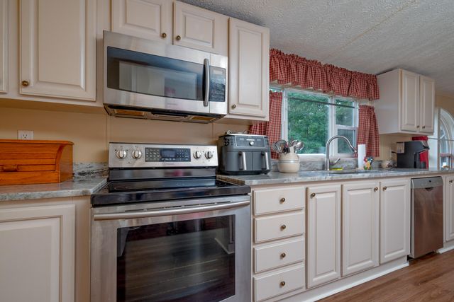 81 Hemlock Lane, Morehead, KY 40351