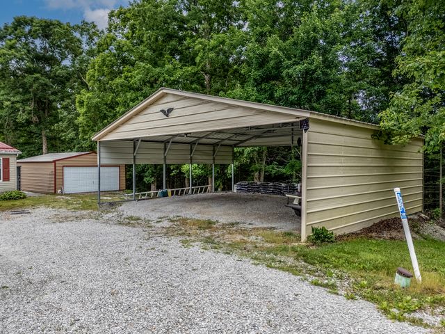 81 Hemlock Lane, Morehead, KY 40351