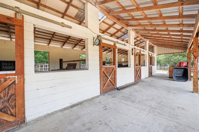 35600 BLANTON ROAD, Dade City, FL 33523