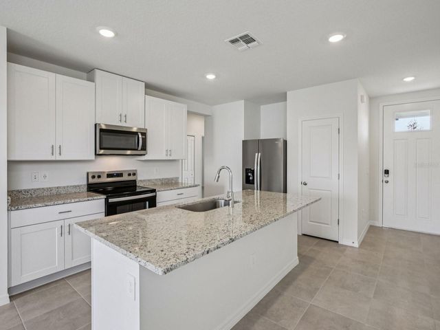 2834 VIRGINIA PINE DRIVE, Bartow, FL 33830