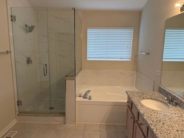 535 Horizon Drive C, Bartlett, IL 60103