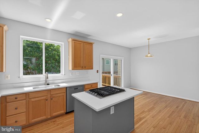 13597 BIG BOULDER RD, Herndon, VA 20171