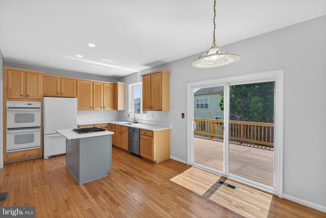 13597 BIG BOULDER RD, Herndon, VA 20171