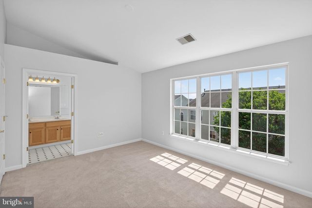 13597 BIG BOULDER RD, Herndon, VA 20171