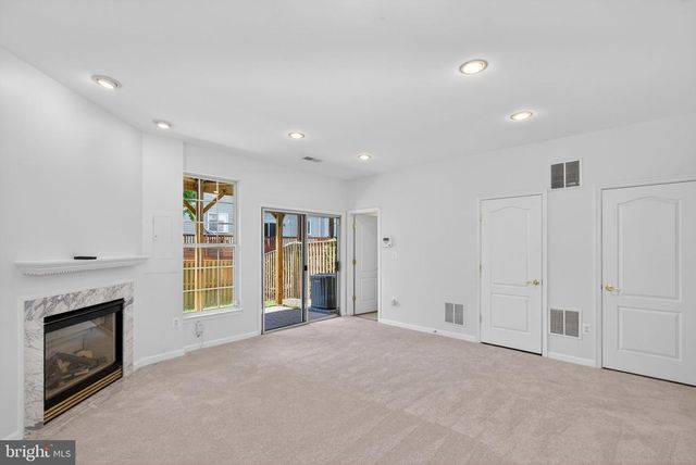 13597 BIG BOULDER RD, Herndon, VA 20171