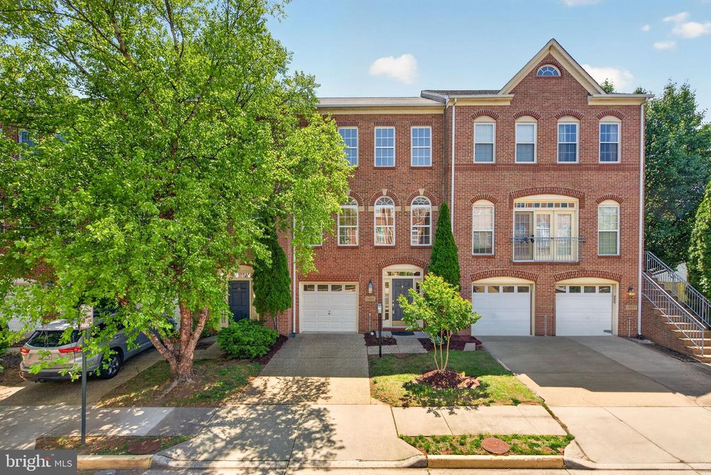 13597 BIG BOULDER RD, Herndon, VA 20171
