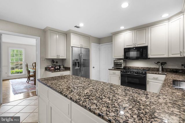 5820 MAGIC MOUNTAIN DR, Rockville, MD 20852