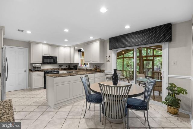 5820 MAGIC MOUNTAIN DR, Rockville, MD 20852