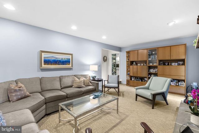 5820 MAGIC MOUNTAIN DR, Rockville, MD 20852