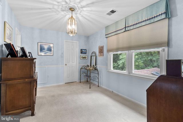 5820 MAGIC MOUNTAIN DR, Rockville, MD 20852