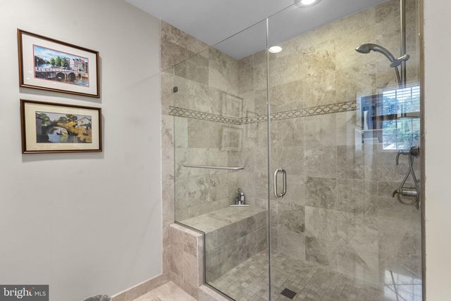 5820 MAGIC MOUNTAIN DR, Rockville, MD 20852