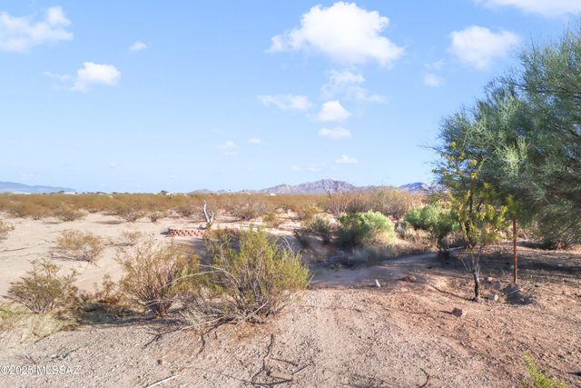 6555 E Foresight Road, Sahuarita, AZ 85629